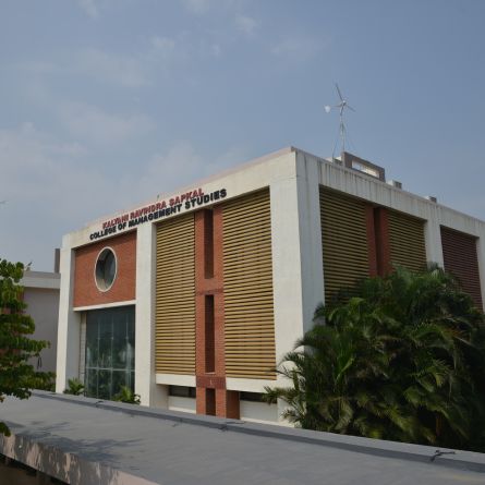 KR Sapkal College of Management Studies campus